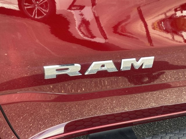 2021 RAM 1500 Laramie Crew Cab 4x2 5'7" Box