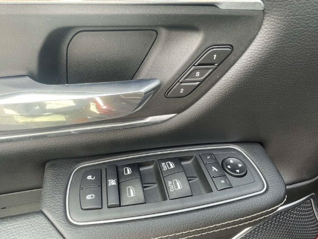 2021 RAM 1500 Laramie Crew Cab 4x2 5'7" Box
