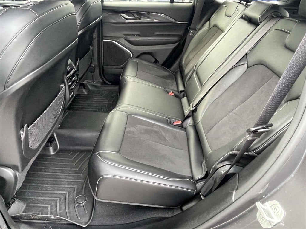 2022 Jeep Grand Cherokee Altitude