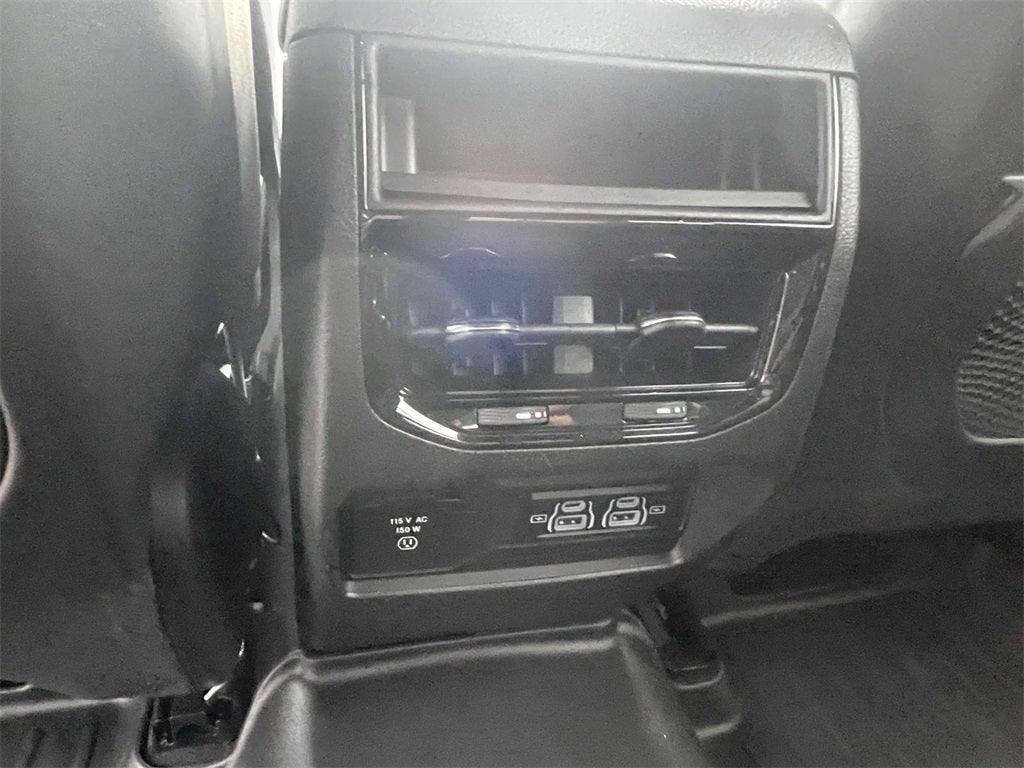 2022 Jeep Grand Cherokee Altitude