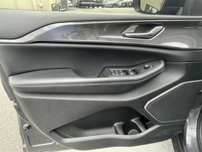 2022 Jeep Grand Cherokee Altitude