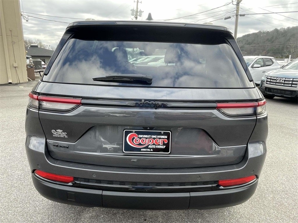 2022 Jeep Grand Cherokee Altitude