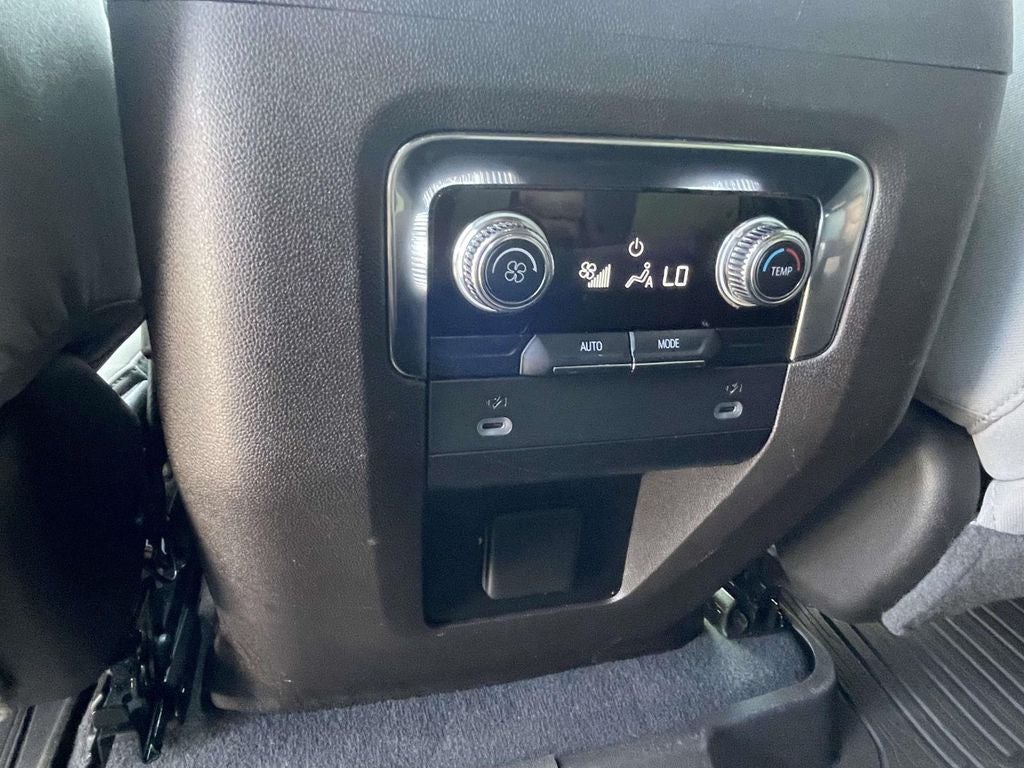 2022 GMC Yukon SLE