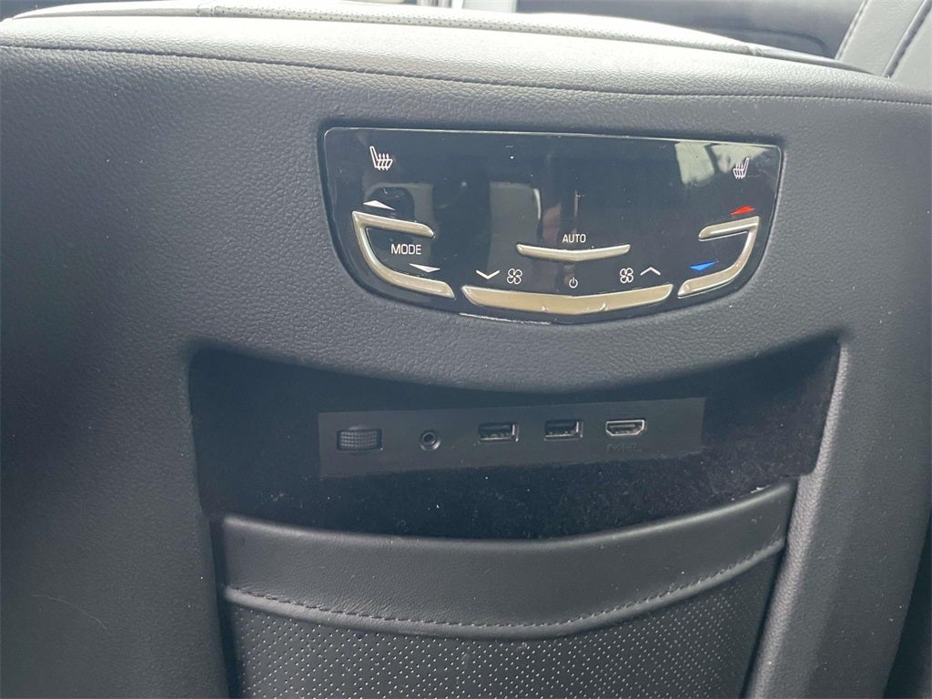 2020 Cadillac Escalade Platinum Edition