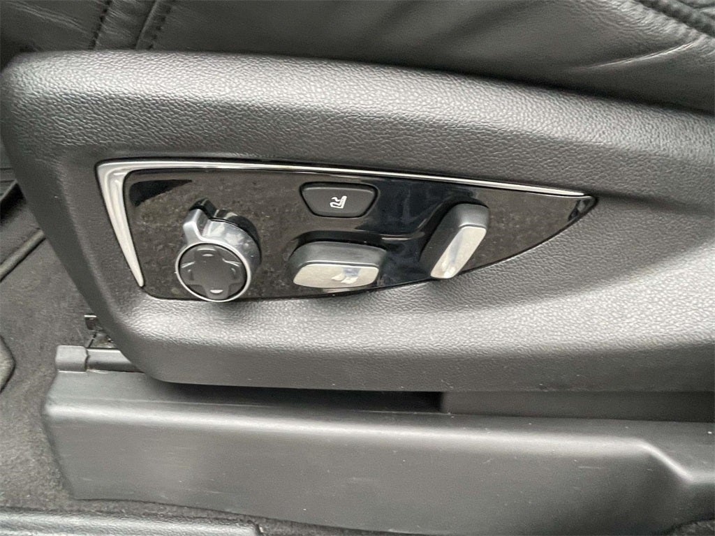 2020 Cadillac Escalade Platinum Edition