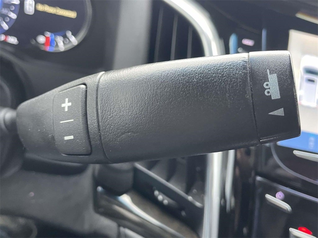 2020 Cadillac Escalade Platinum Edition