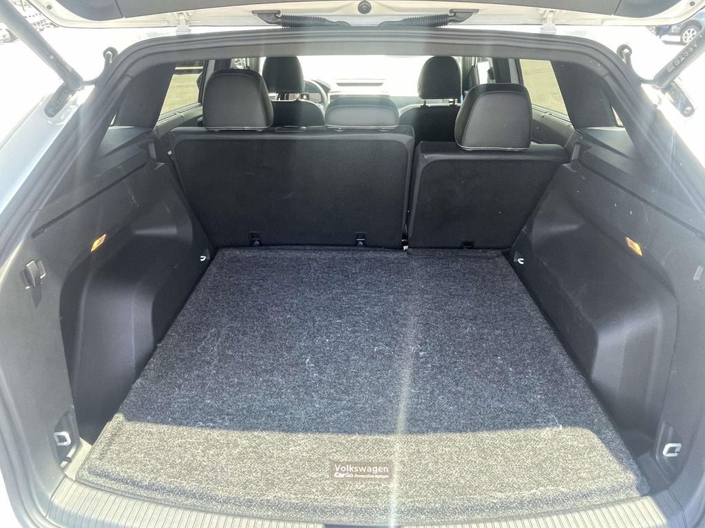 2023 Volkswagen Atlas Cross Sport 3.6L V6 SEL Premium R-Line