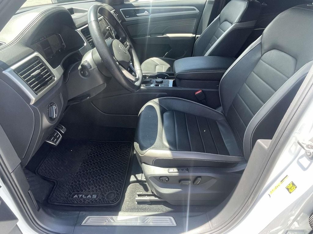 2023 Volkswagen Atlas Cross Sport 3.6L V6 SEL Premium R-Line