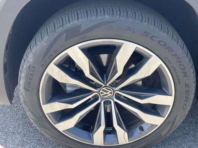 2023 Volkswagen Atlas Cross Sport 3.6L V6 SEL Premium R-Line