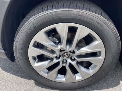 2025 Toyota RAV4 XLE Premium