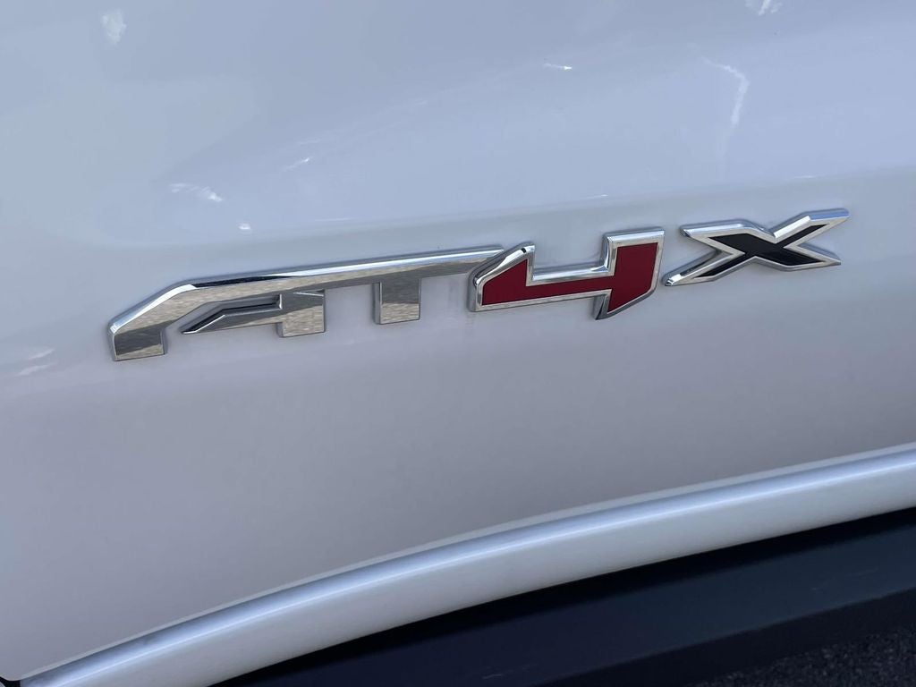 2023 GMC Sierra 1500 AT4X