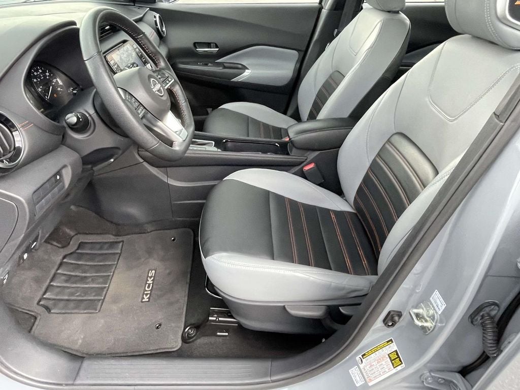 2023 Nissan Kicks SR