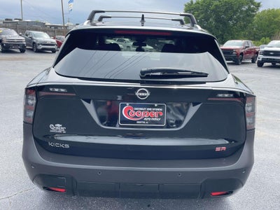 2025 Nissan Kicks SR