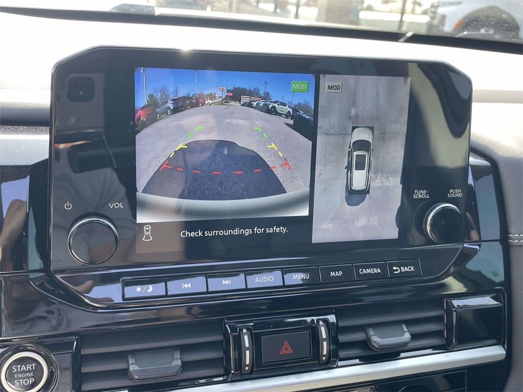 2024 Nissan Pathfinder Platinum