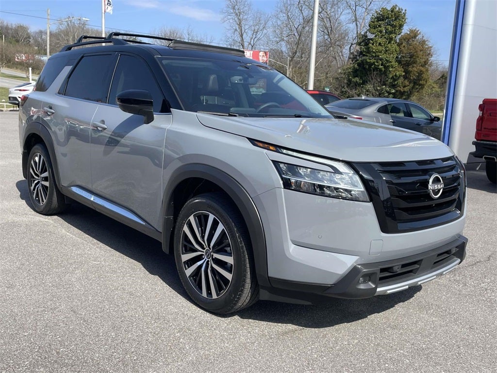 2024 Nissan Pathfinder Platinum