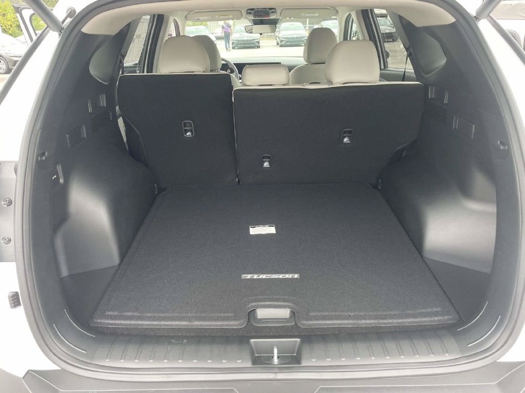 2026 Hyundai TUCSON SEL Plus FWD