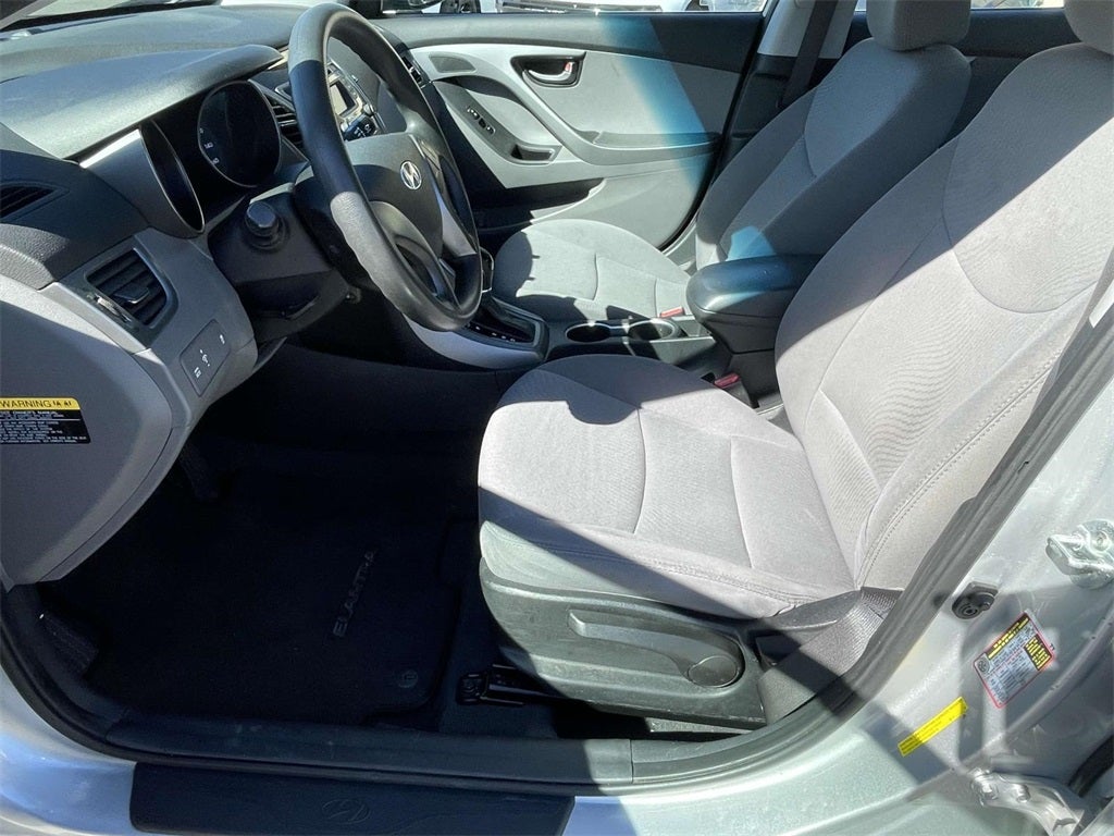 2015 Hyundai ELANTRA SE