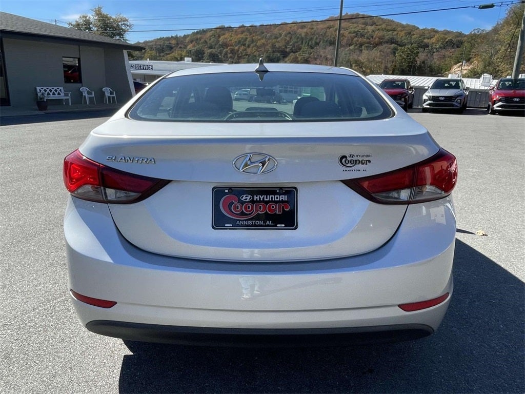 2015 Hyundai ELANTRA SE