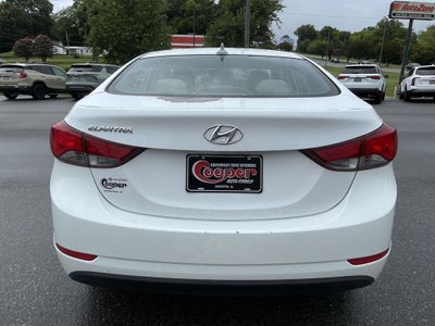 2016 Hyundai ELANTRA SE