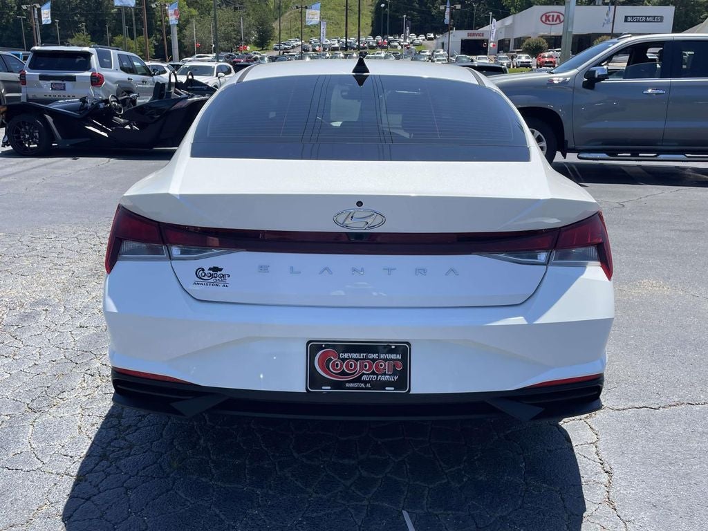 2021 Hyundai ELANTRA SEL