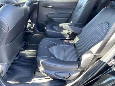 2022 Toyota Highlander XSE
