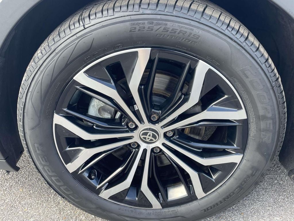 2023 Toyota Crown Base