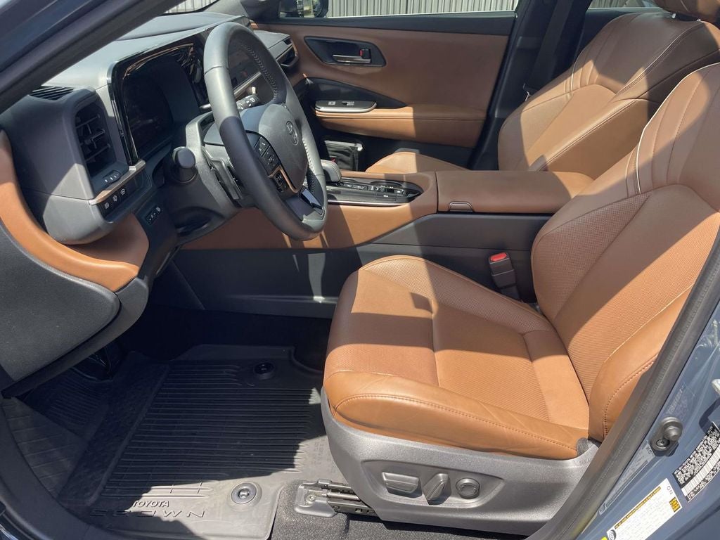 2025 Toyota Crown Signia Limited