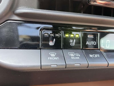 2025 Toyota Crown Signia Limited