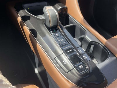 2025 Toyota Crown Signia Limited