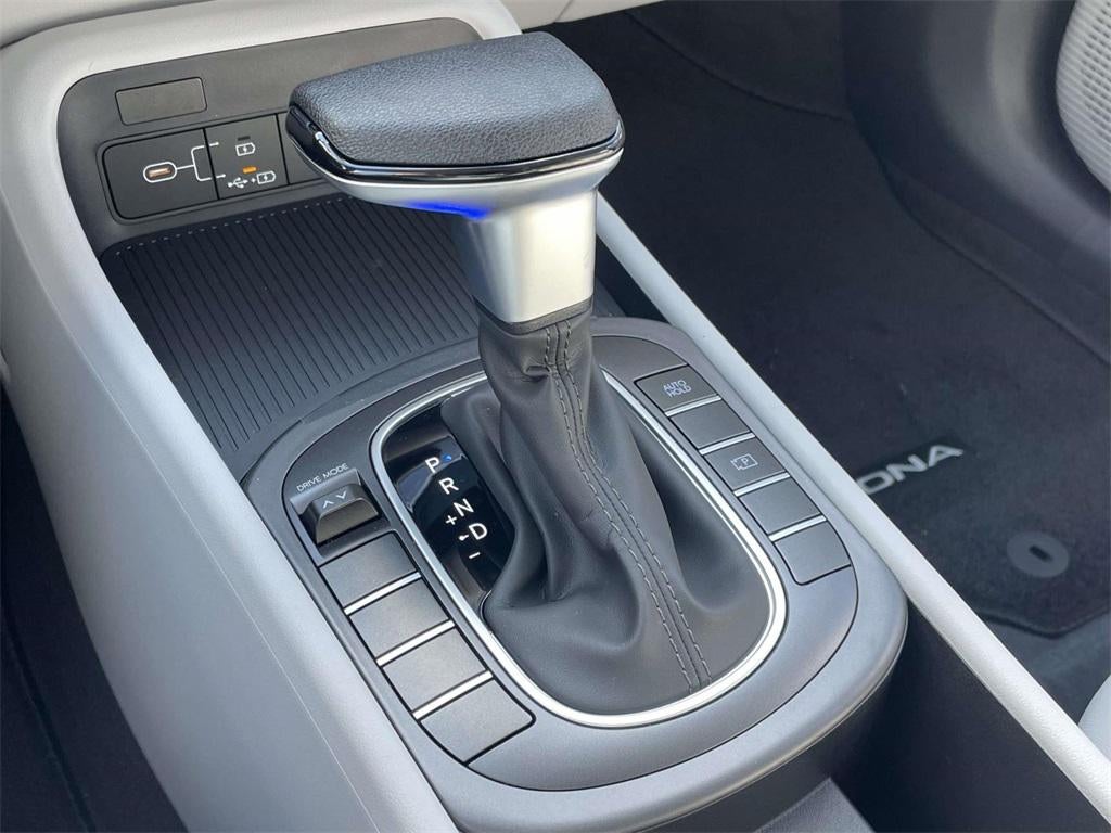 2026 Hyundai KONA SE FWD