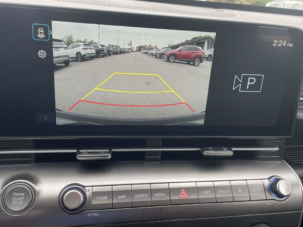 2027 Hyundai KONA SE FWD