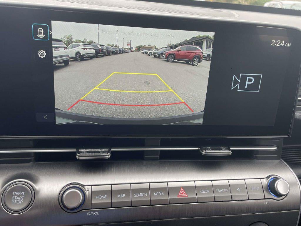 2027 Hyundai KONA SE FWD