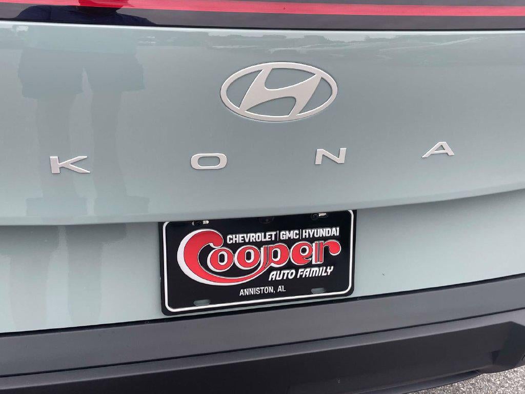 2027 Hyundai KONA SE FWD