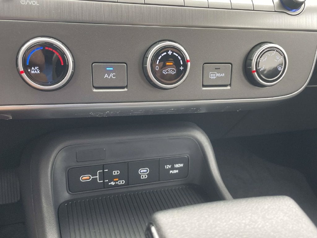 2027 Hyundai KONA SE FWD