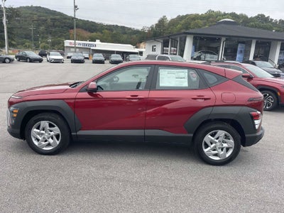 2027 Hyundai KONA SE FWD