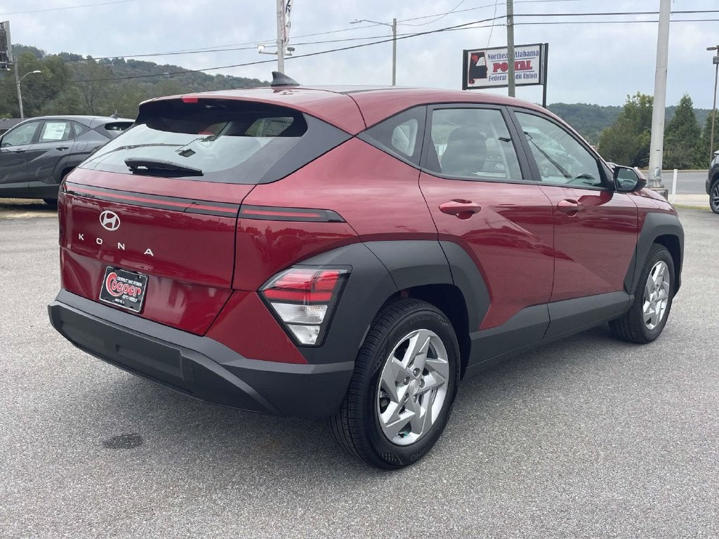 2027 Hyundai KONA SE FWD