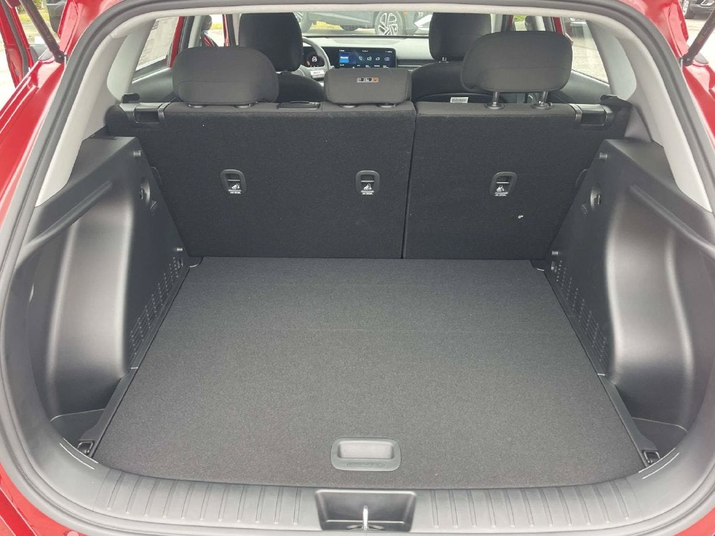 2027 Hyundai KONA SE FWD