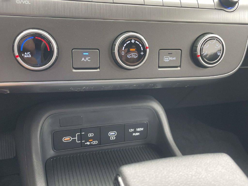 2027 Hyundai KONA SE FWD