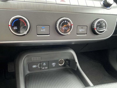 2026 Hyundai KONA SE FWD
