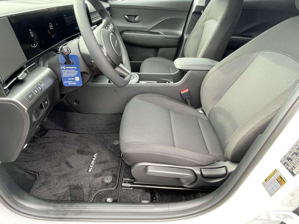 2026 Hyundai KONA SE FWD