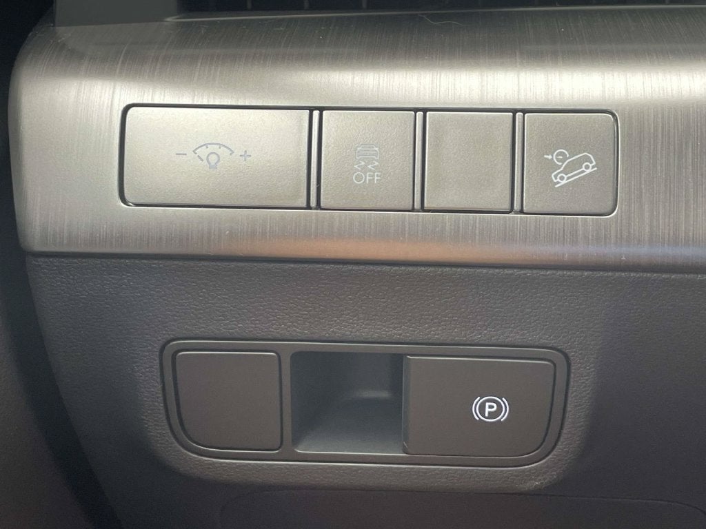 2027 Hyundai KONA SE FWD