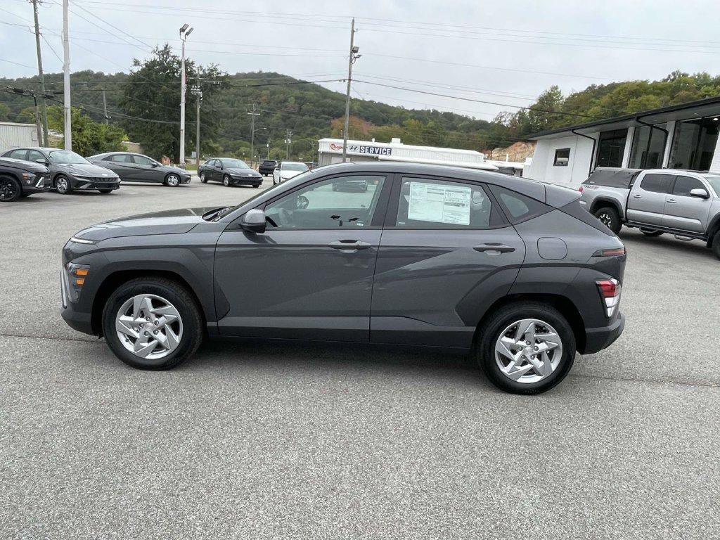 2027 Hyundai KONA SE FWD