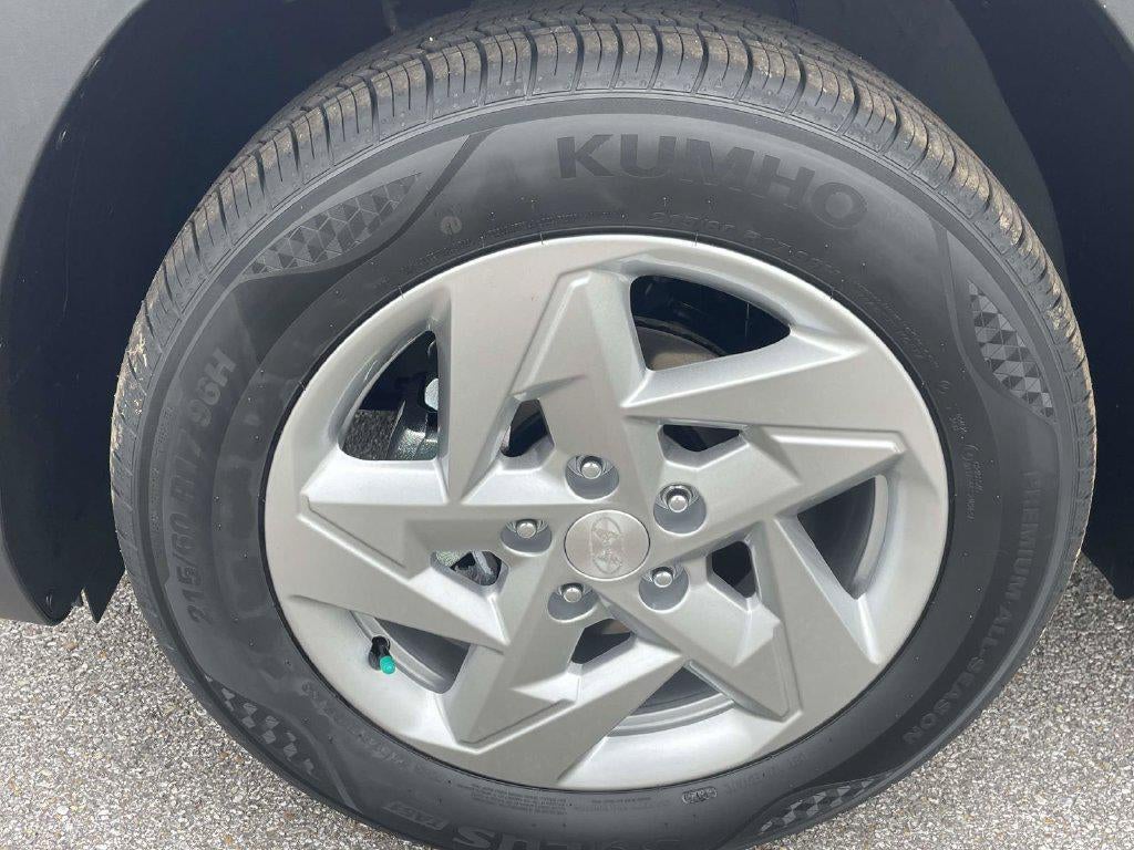 2027 Hyundai KONA SE FWD