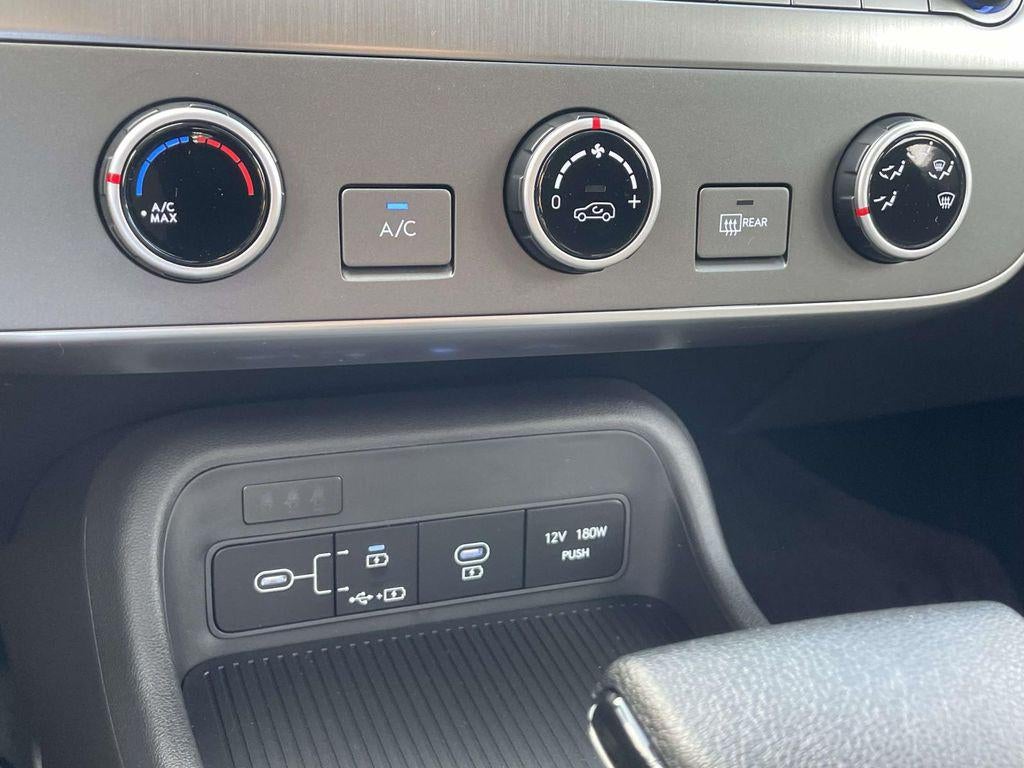 2026 Hyundai KONA SE FWD