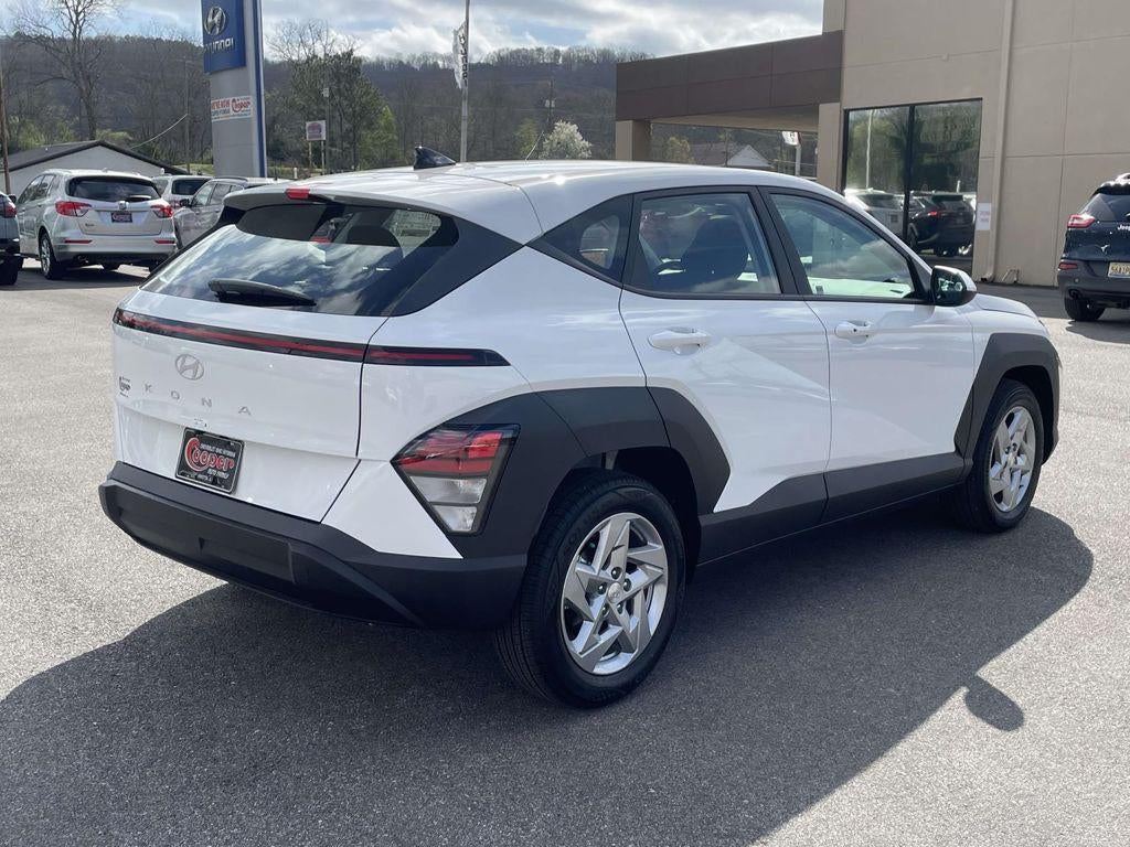 2026 Hyundai KONA SE FWD