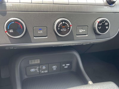 2027 Hyundai KONA SE FWD