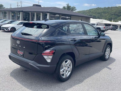 2027 Hyundai KONA SE FWD