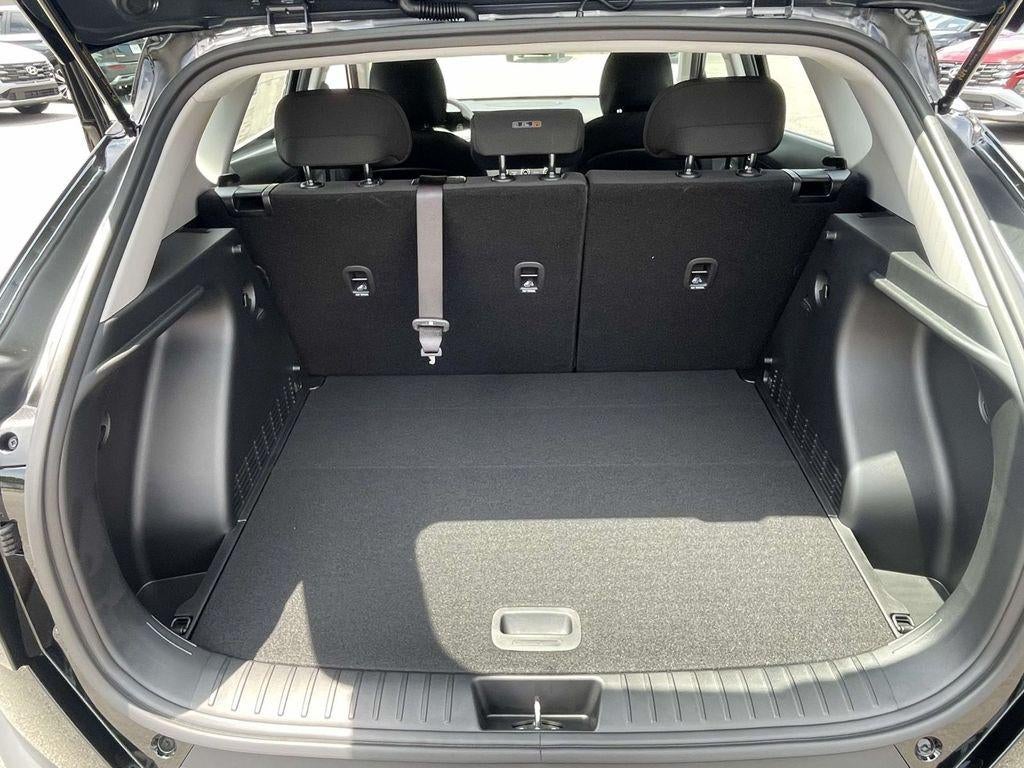 2027 Hyundai KONA SE FWD