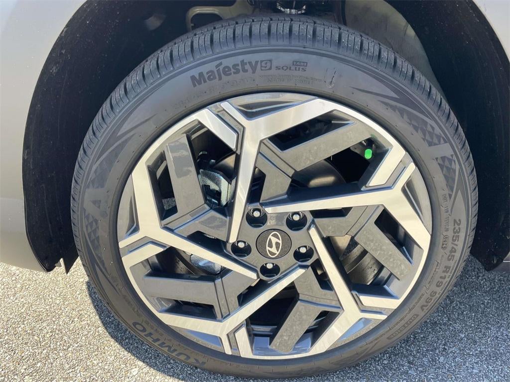 2026 Hyundai KONA SEL Premium FWD