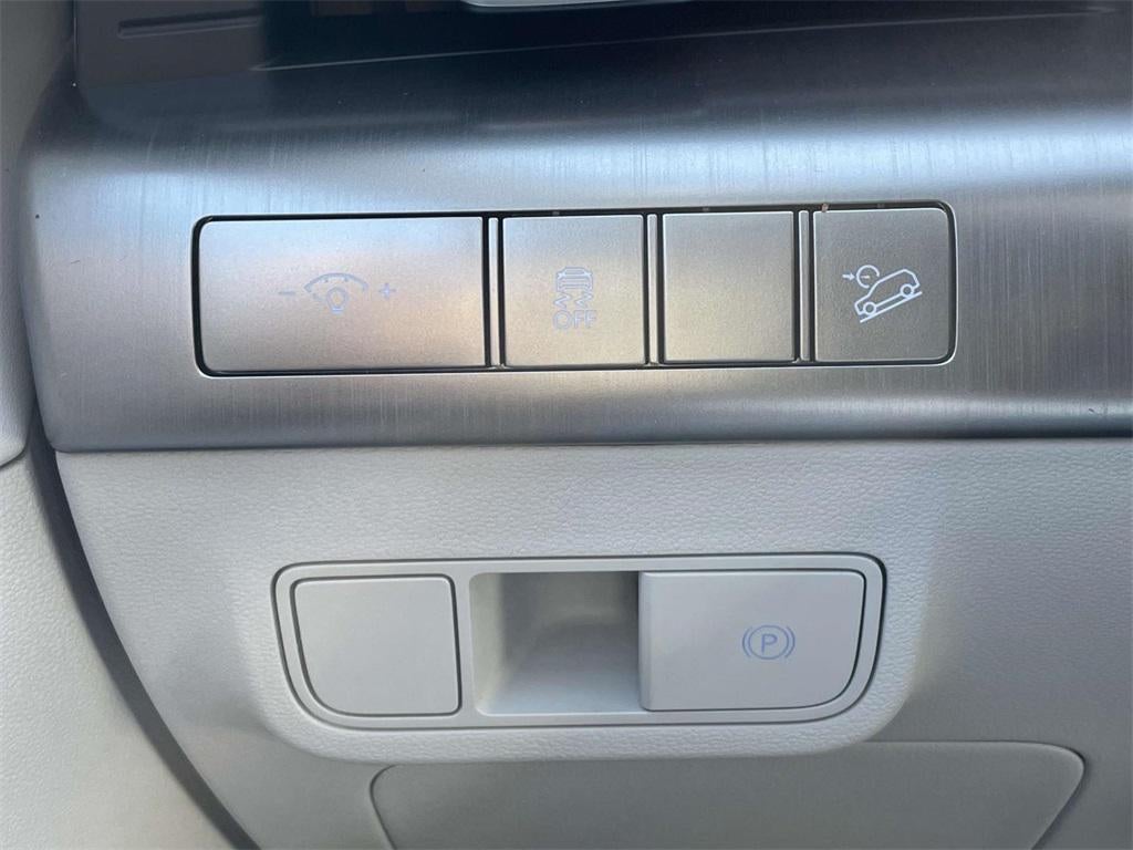 2026 Hyundai KONA SEL Premium FWD